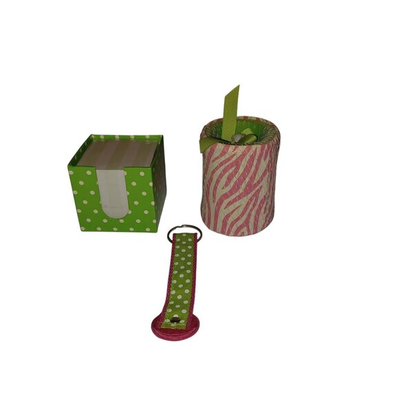 Letter M Gift Pack - Picture 2 of 3